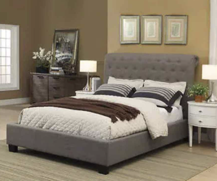 Mayden Upholstered Queen Bed | Light gray