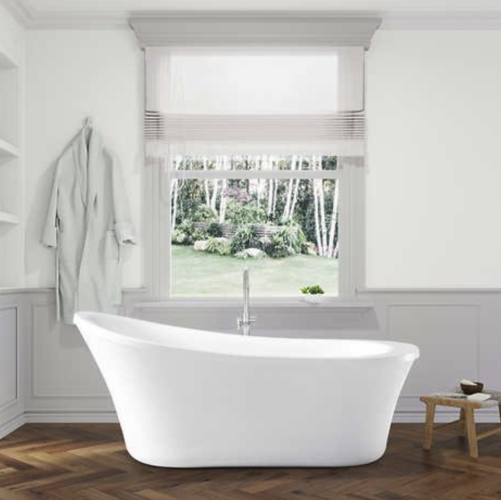 Freestanding Bathtub with Faucet and Reversible Drain